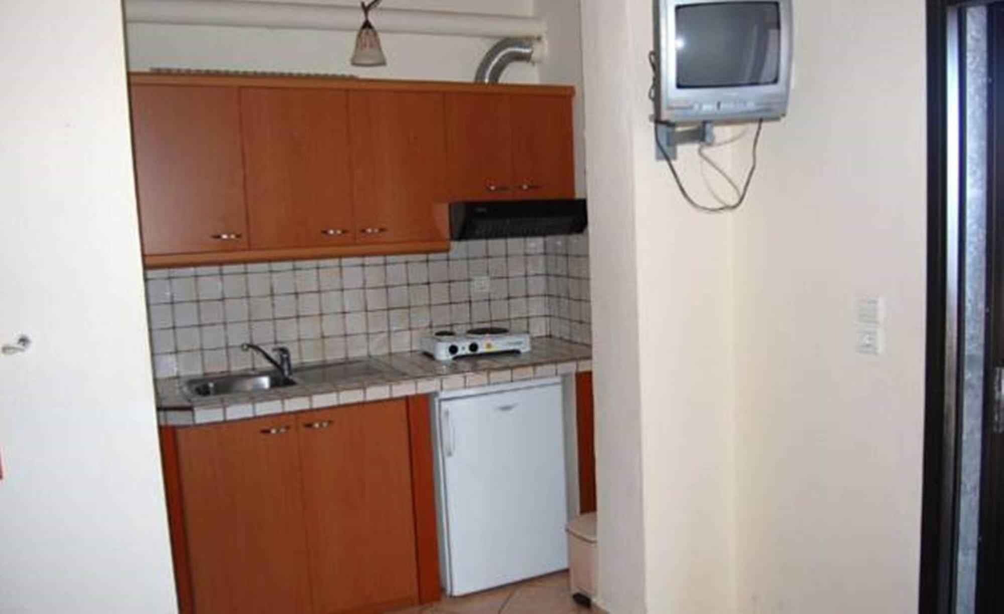 Melachrini Apartments Vrasná الغرفة الصورة
