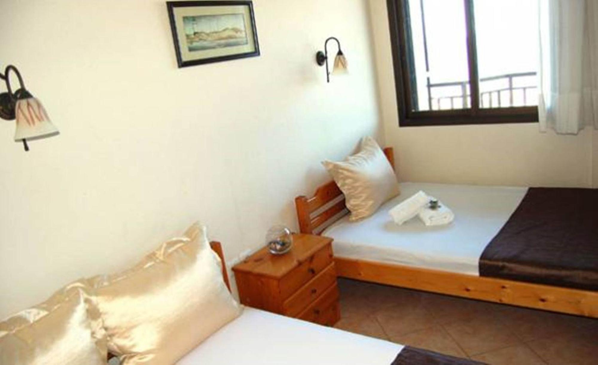 Melachrini Apartments Vrasná الغرفة الصورة