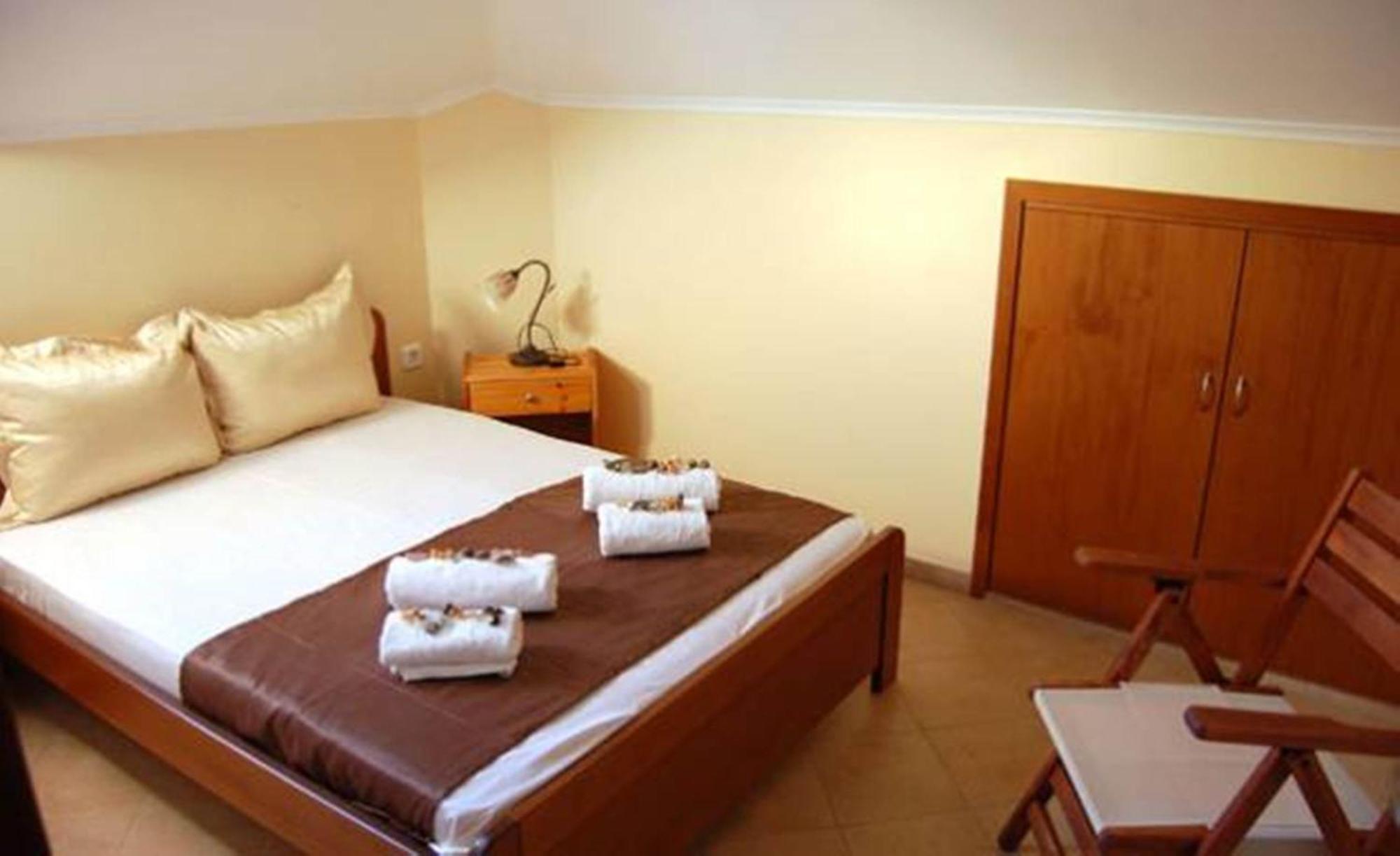 Melachrini Apartments Vrasná المظهر الخارجي الصورة